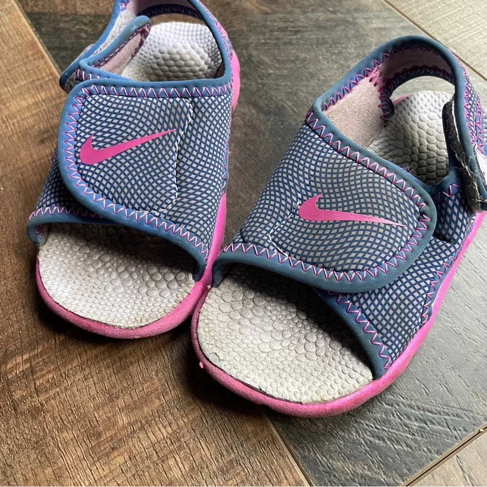 Girls Sandals - Picture 11 of 11